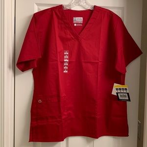 Wonderwink scrub top Red LARGE
